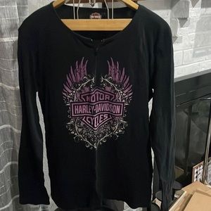 Harley Davidson black long sleeve. Half zip up .Size large .vintage